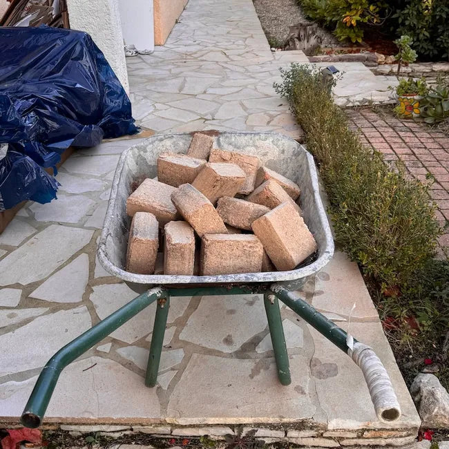 Briquetes de serradura - palete de 104 packs
